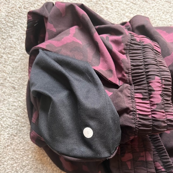 Mens Lululemon 9” Pacebreaker Lined Athletic Shorts Small - Picture 6 of 8